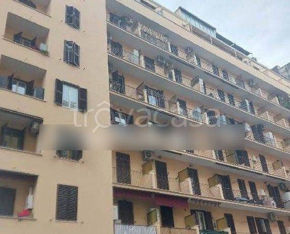 appartamento in vendita a Roma in zona Tuscolano