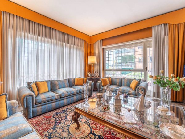 appartamento in vendita a Roma in zona Tor di Quinto