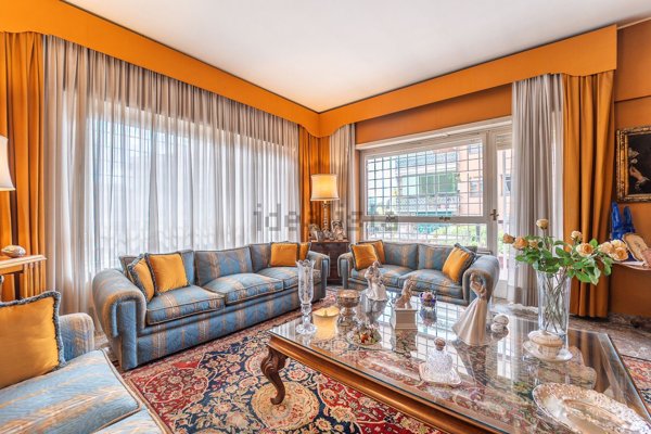 appartamento in vendita a Roma in zona Tor di Quinto