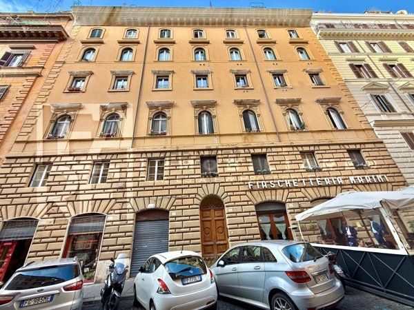 appartamento in vendita a Roma in zona Ludovisi/Sallustiano