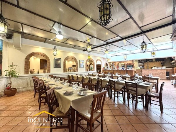 negozio in vendita a Roma in zona Trastevere