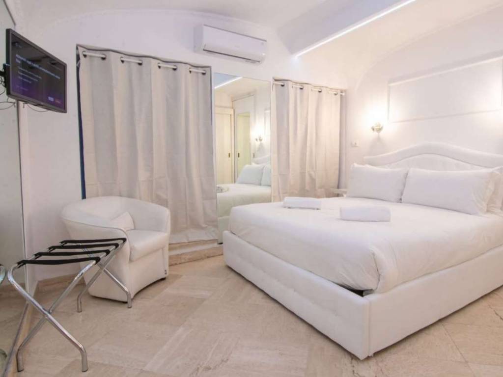 negozio in vendita a Roma in zona Centro Storico