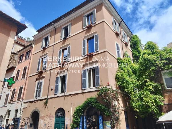appartamento in vendita a Roma in zona Trastevere