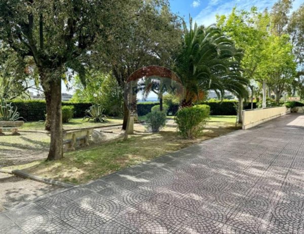 appartamento in vendita a Roma in zona Ostiense