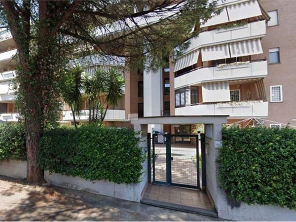 appartamento in vendita a Roma in zona Ponte di Nona