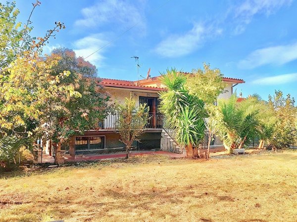 casa indipendente in vendita a Roma in zona Castelverde