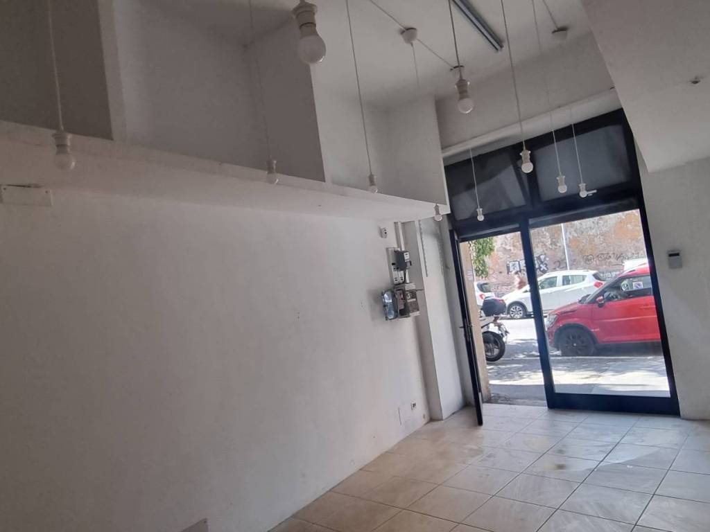 negozio in vendita a Roma in zona Gianicolense