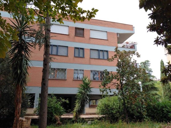 appartamento in vendita a Roma in zona Ponte Mammolo