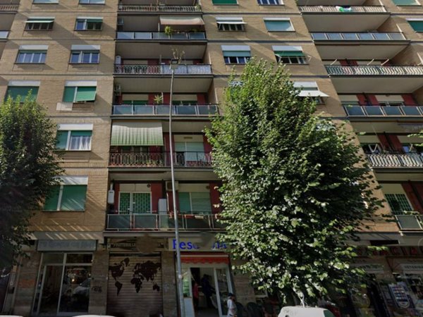 negozio in vendita a Roma in zona Tiburtino
