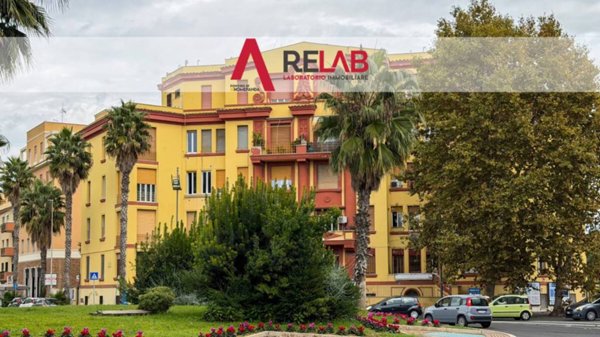 appartamento in vendita a Roma in zona Ostia