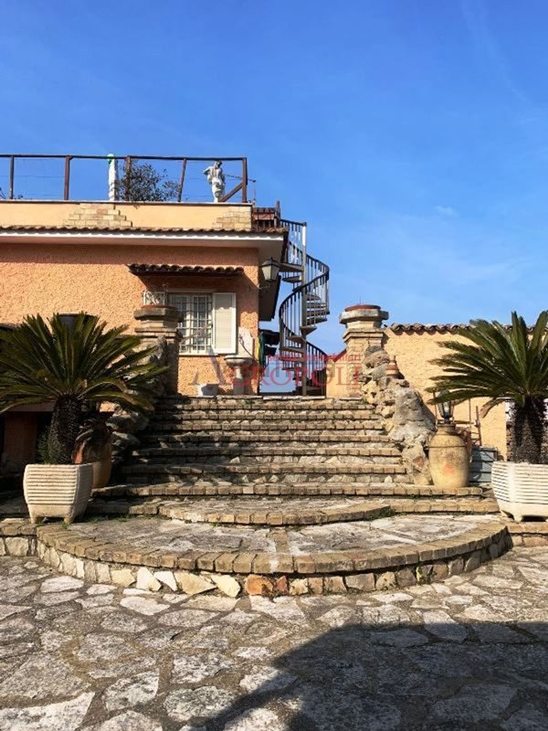 casa indipendente in vendita a Roma in zona Tragliatella