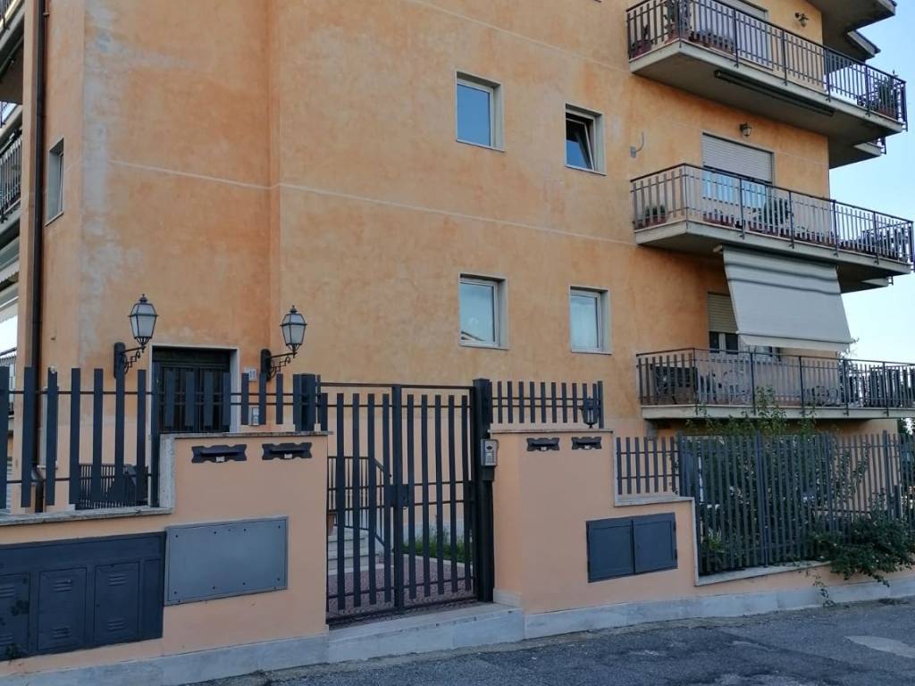 appartamento in vendita a Roma in zona Romanina