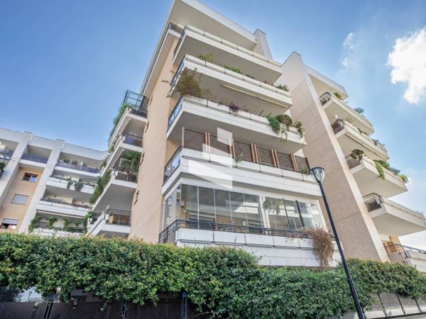 appartamento in vendita a Roma in zona Giuliano Dalmata