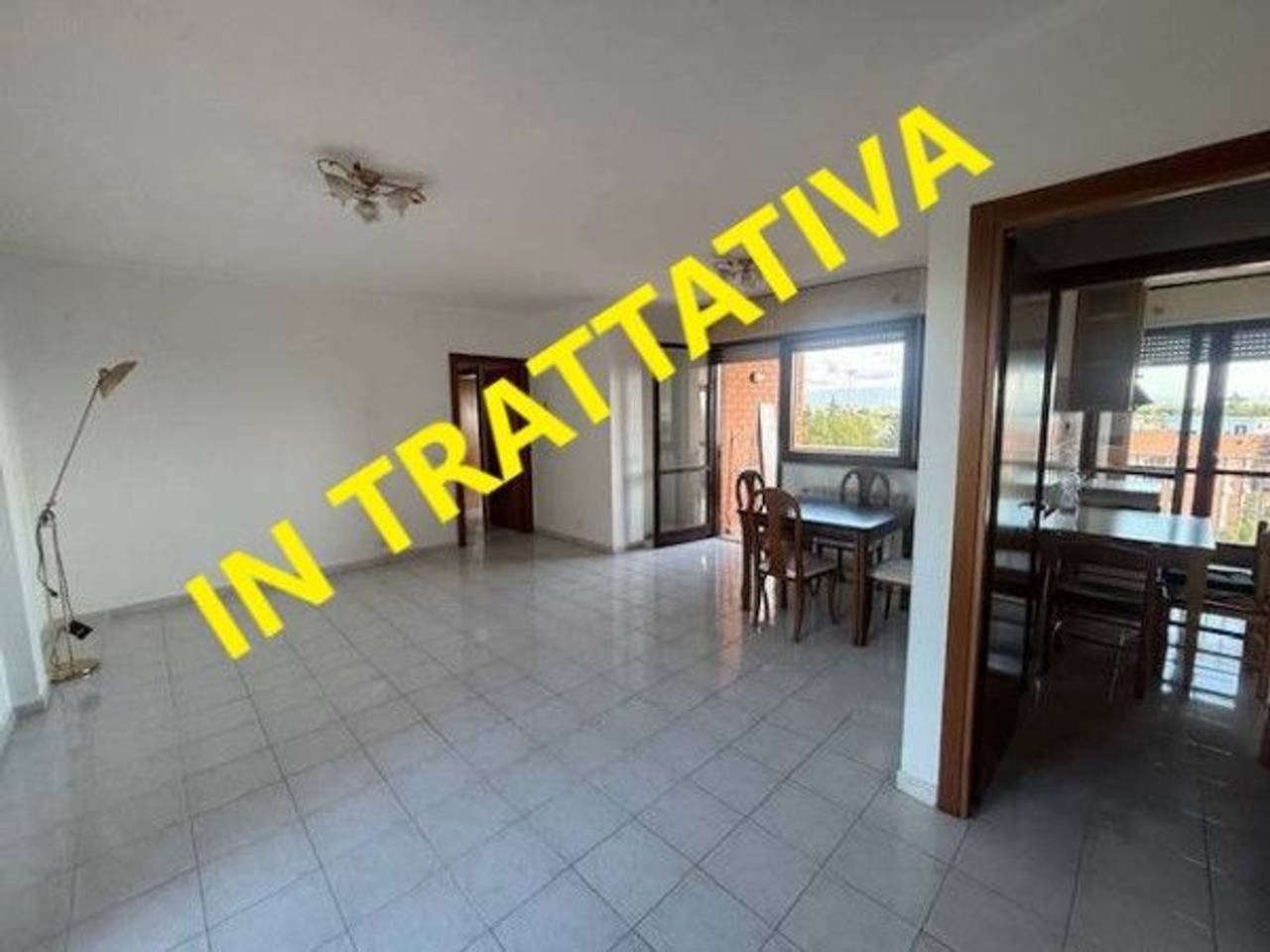 appartamento in vendita a Roma in zona Casal Monastero