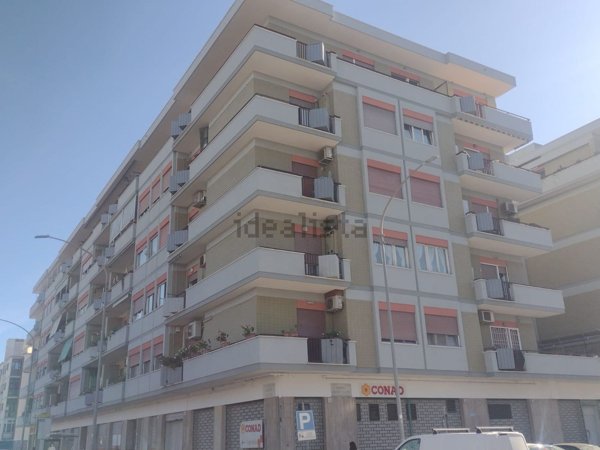 appartamento in vendita a Roma in zona Ostia