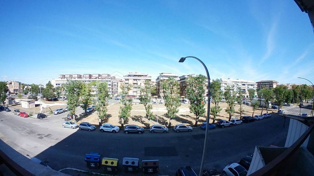 appartamento in vendita a Roma in zona Ostia