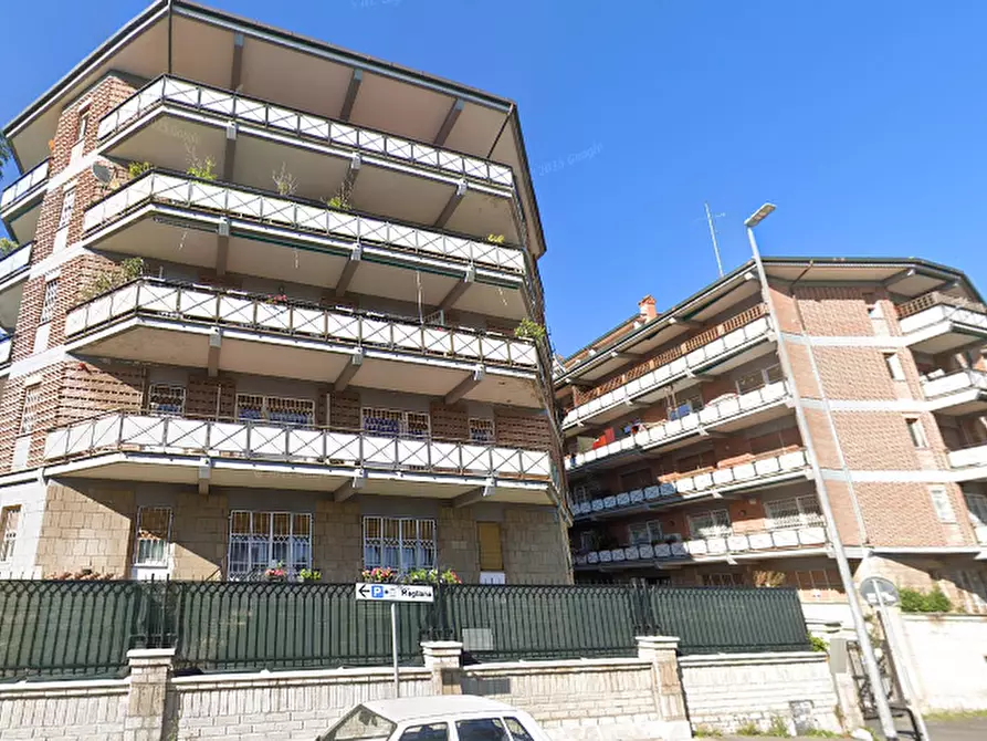 trivano in vendita a Roma in zona Giuliano Dalmata