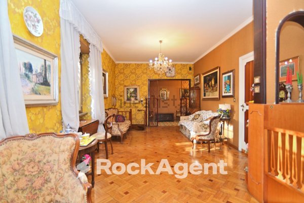 appartamento in vendita a Roma in zona Appio Latino