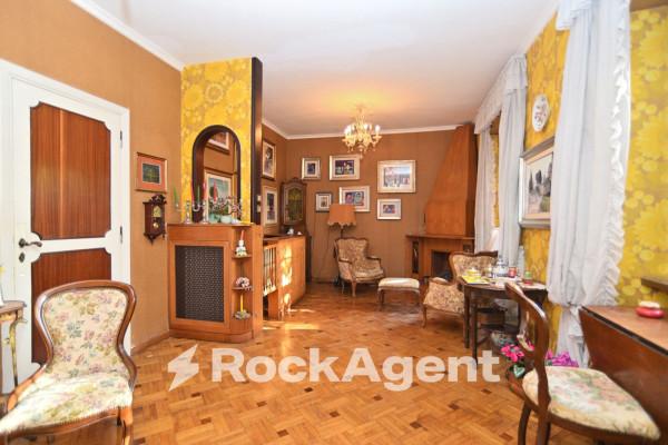 appartamento in vendita a Roma in zona Appio Latino