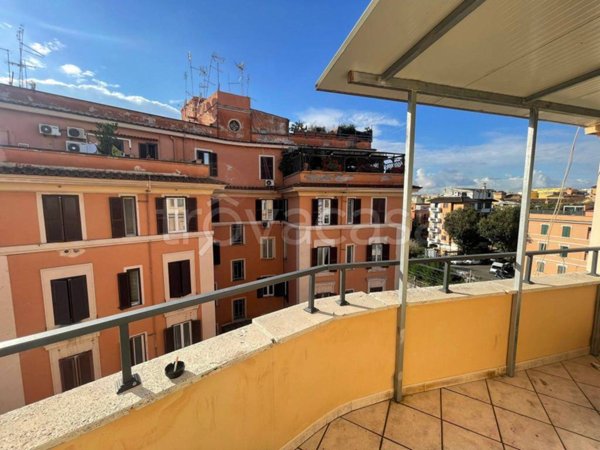 appartamento in vendita a Roma in zona Appio Latino