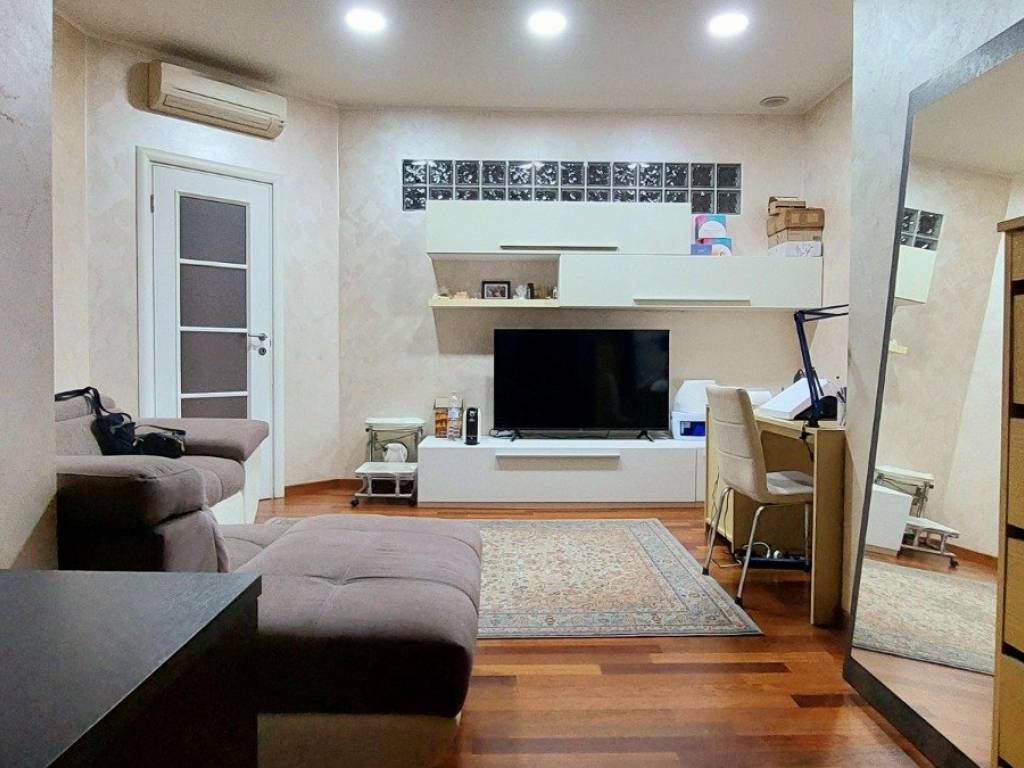 appartamento in vendita a Roma in zona Ostia