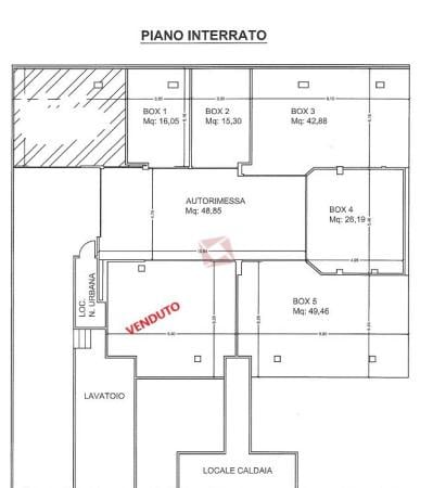negozio in vendita a Roma in zona Finocchio