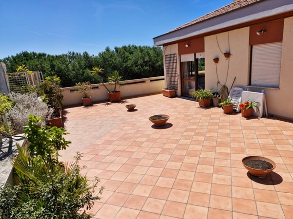 appartamento in vendita a Roma in zona Mostacciano