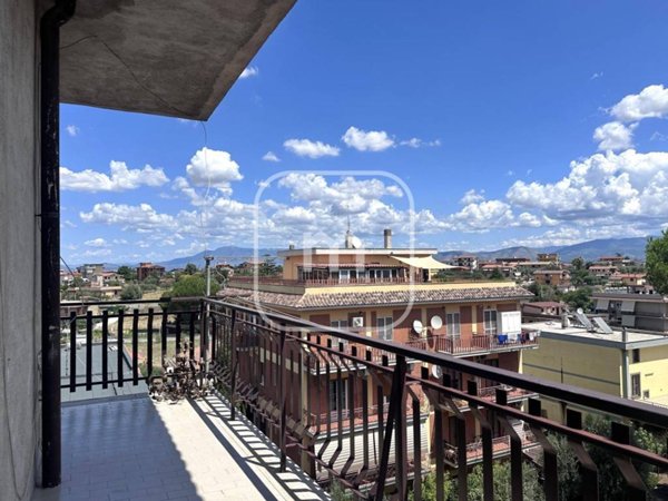 appartamento in vendita a Roma in zona Finocchio