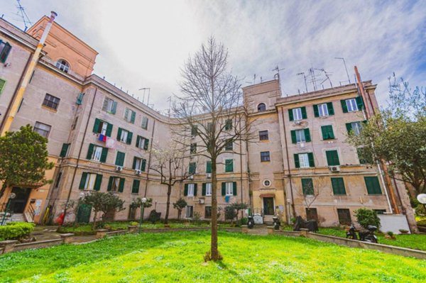 appartamento in vendita a Roma in zona Ostiense