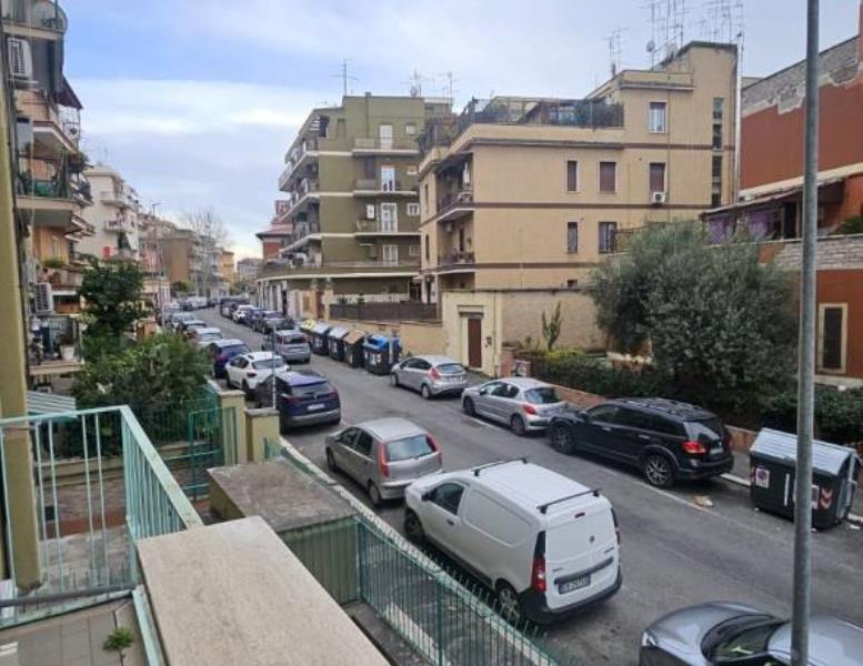 appartamento in vendita a Roma in zona Prenestino-Centocelle