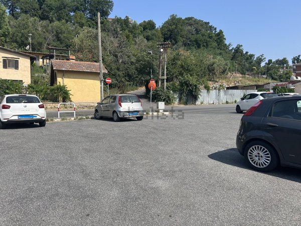 appartamento in vendita a Roma in zona Selva Candida