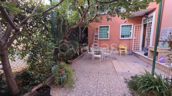 appartamento in vendita a Roma in zona Corviale