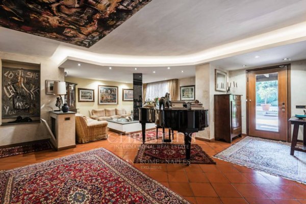 casa indipendente in vendita a Roma in zona Mostacciano