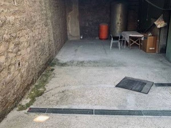 negozio in vendita a Roma in zona Acilia