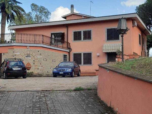 casa indipendente in vendita a Roma in zona Tor di Quinto