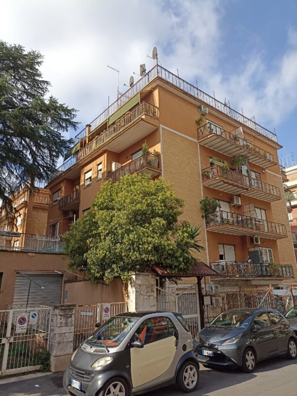 appartamento in vendita a Roma in zona Primavalle