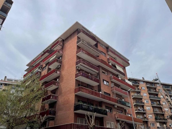 appartamento in vendita a Roma in zona Portuense