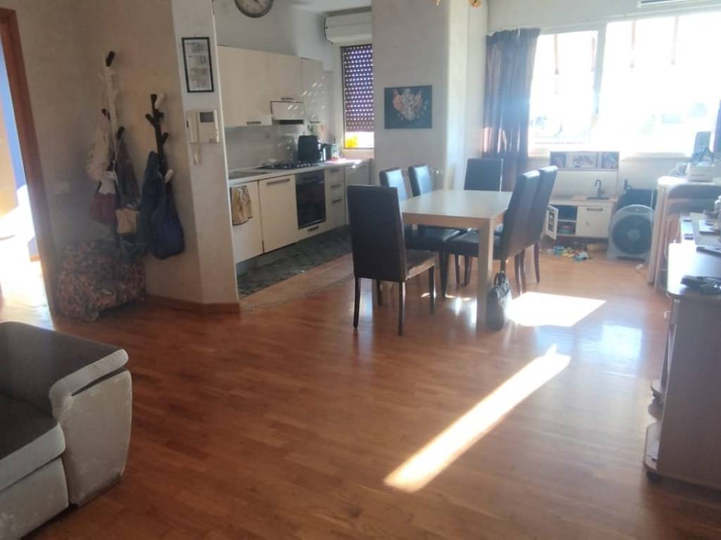 appartamento in vendita a Roma in zona Acilia