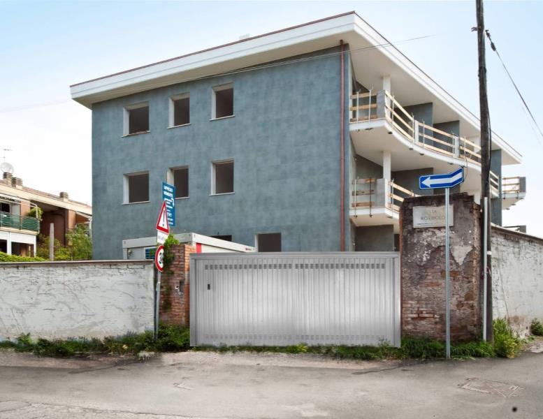 appartamento in vendita a Roma in zona Appio Claudio