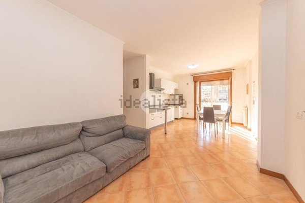 appartamento in vendita a Roma in zona Ponte di Nona