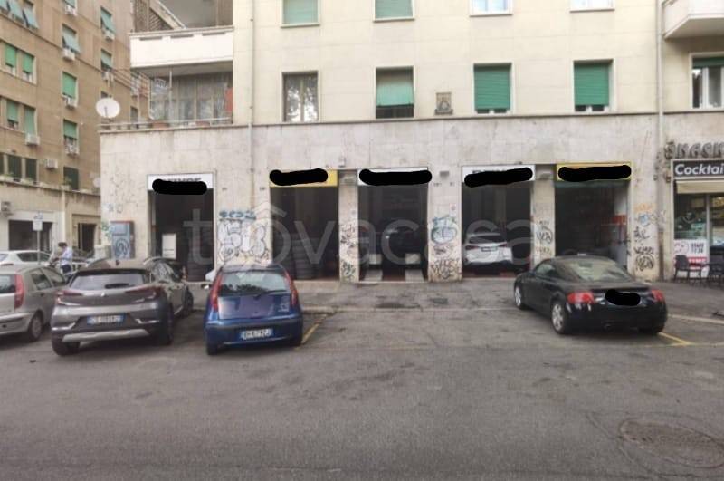 negozio in vendita a Roma in zona Prenestino-Labicano