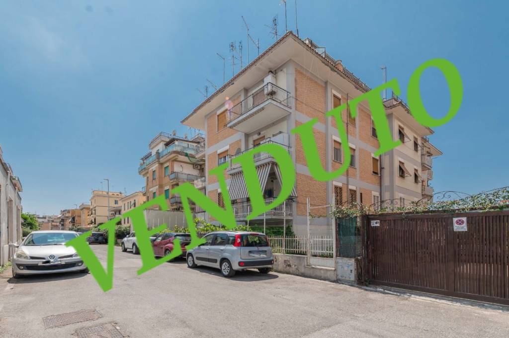 appartamento in vendita a Roma in zona Torrevecchia