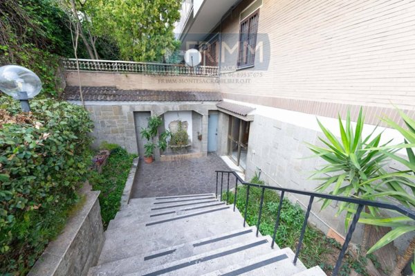appartamento in vendita a Roma in zona Monte Sacro/Talenti