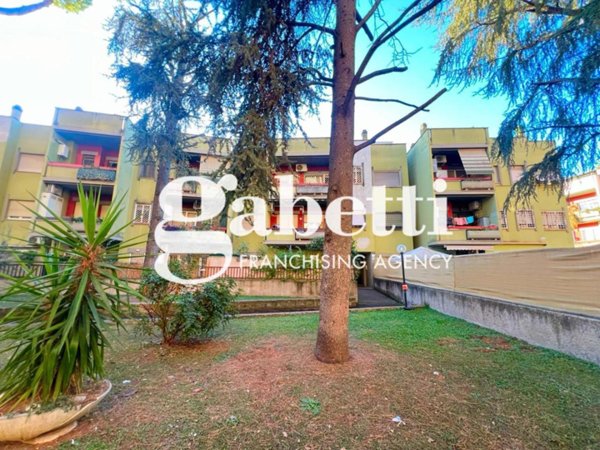 appartamento in vendita a Roma in zona Prenestino-Centocelle