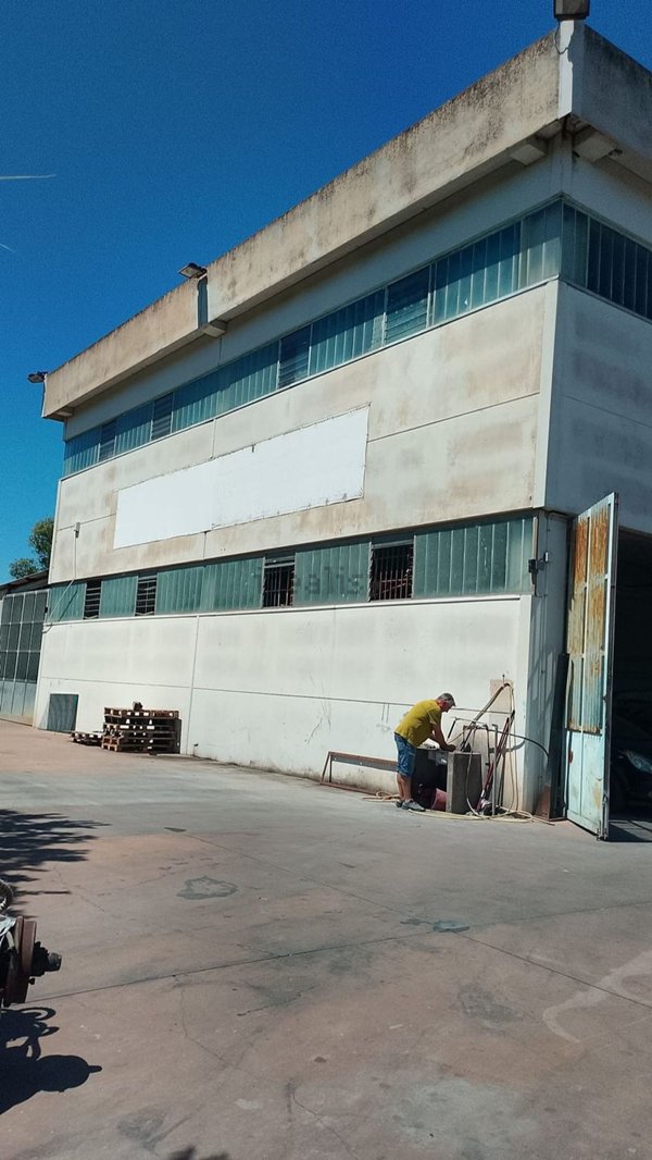 capannone in vendita a Roma in zona Ostiense