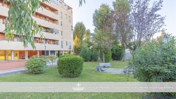 appartamento in vendita a Roma in zona Torre Gaia