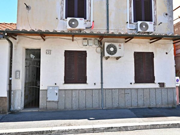 appartamento in vendita a Roma in zona Tuscolano