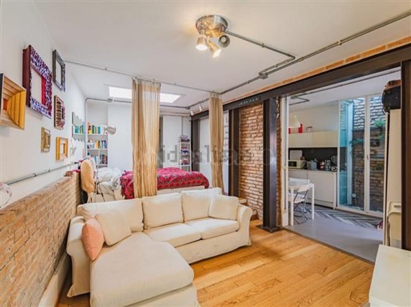 appartamento in vendita a Roma in zona San Saba - Ripa