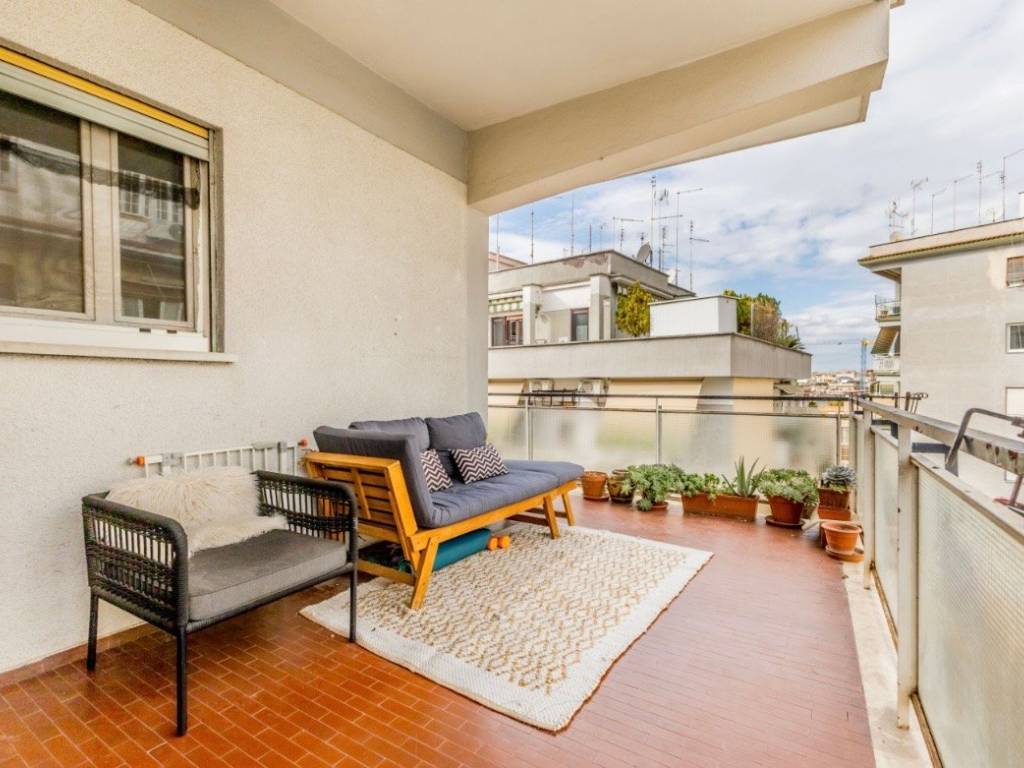 appartamento in vendita a Roma in zona Gianicolense