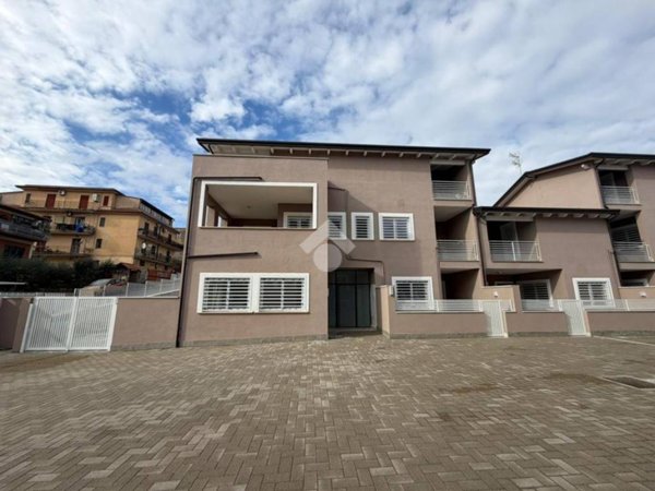 appartamento in vendita a Roma in zona Borghesiana